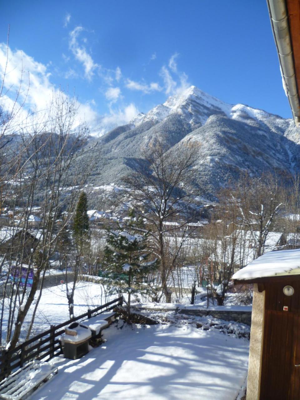 Maison Familiale Des Gueyniers Jausiers Eksteriør bilde